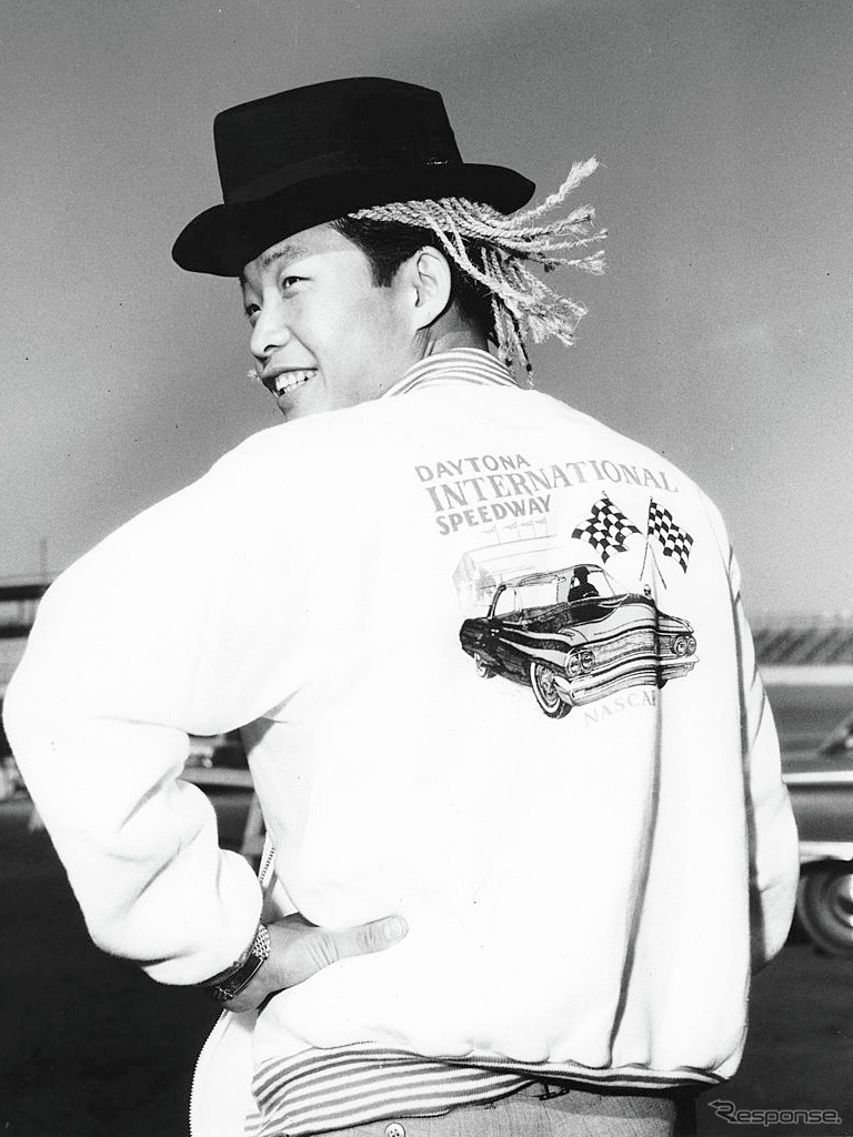 1962年、デイトナ・スピードウェイ。《Photo by ISC Images & Archives via Getty Images/ゲッティイメージズ》