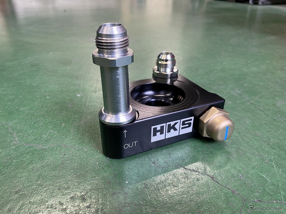 オイルアタッチメント《写真提供 HKS》