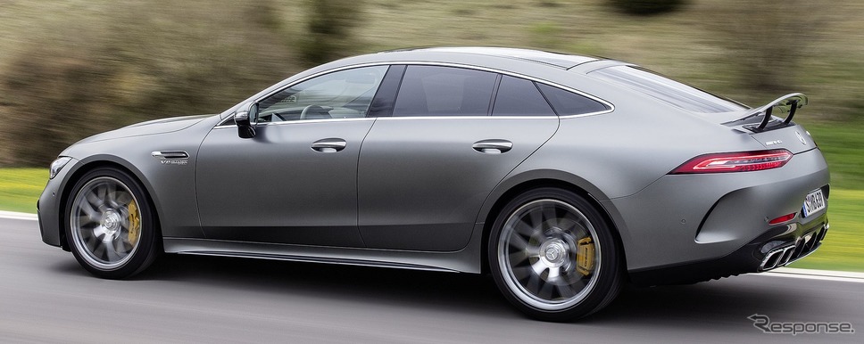 メルセデスAMG GT 63S 4MATIC+の2022年モデル《photo by Mercedes-Benz》