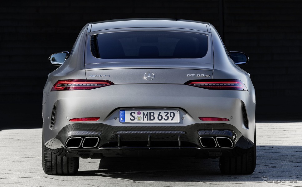 メルセデスAMG GT 63S 4MATIC+の2022年モデル《photo by Mercedes-Benz》