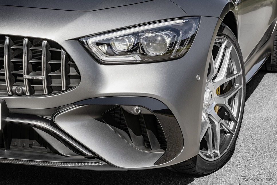 メルセデスAMG GT 63S 4MATIC+の2022年モデル《photo by Mercedes-Benz》