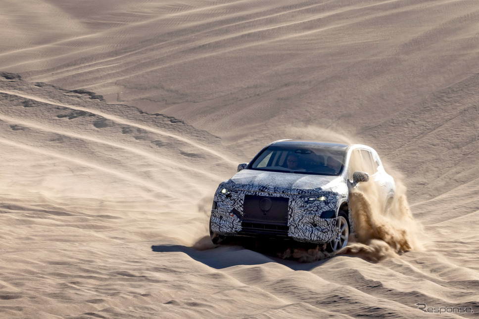 メルセデスベンツ EQS SUV のプロトタイプ《photo by Mercedes-Benz》