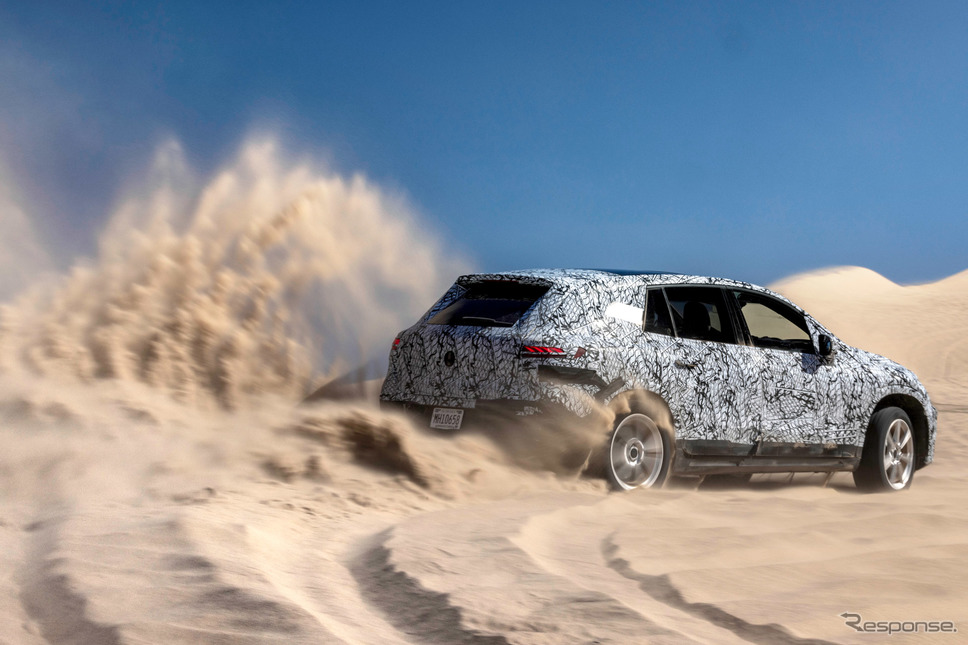 メルセデスベンツ EQS SUV のプロトタイプ《photo by Mercedes-Benz》