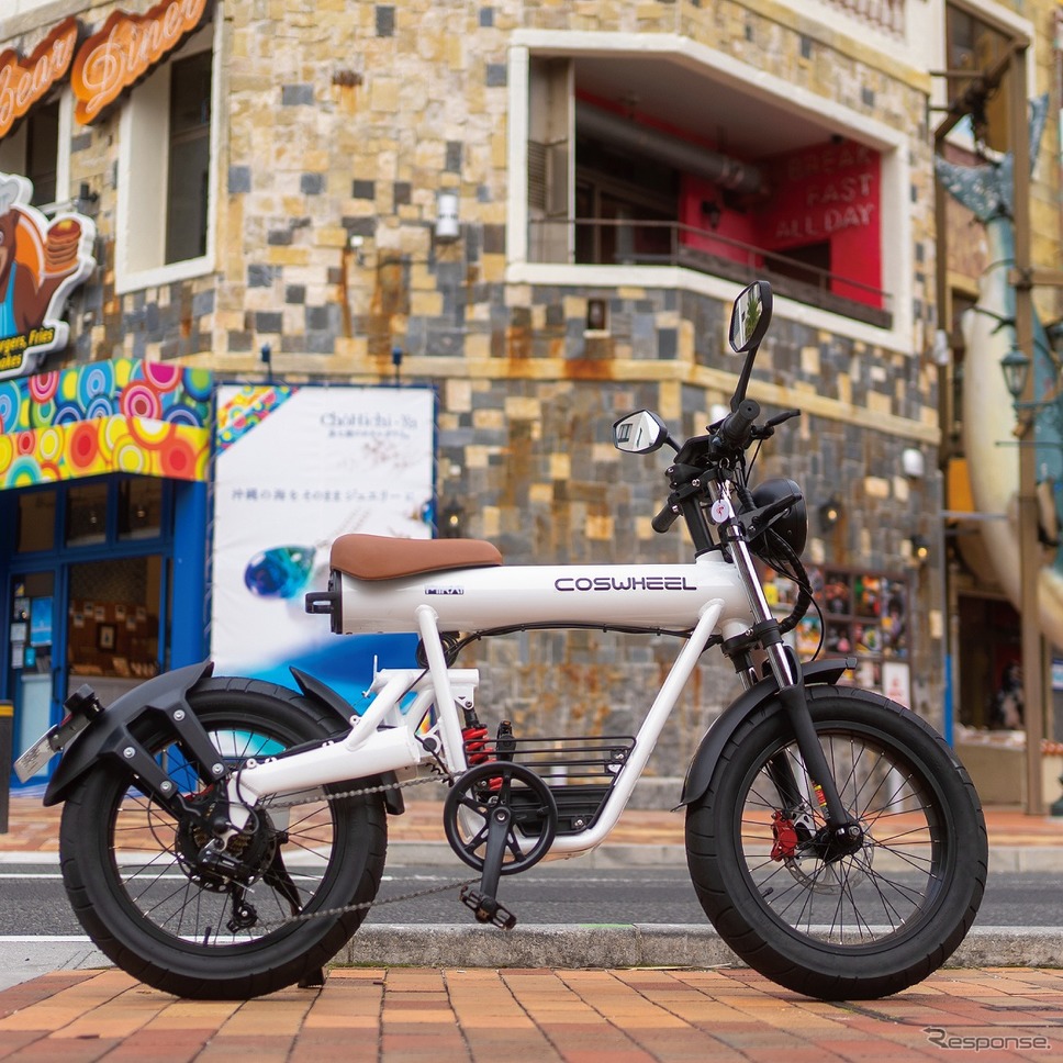 コスウエル MIRAI(ピュアホワイト)(東京モーターサイクルショー2022出展予定)《写真提供 Acalie》