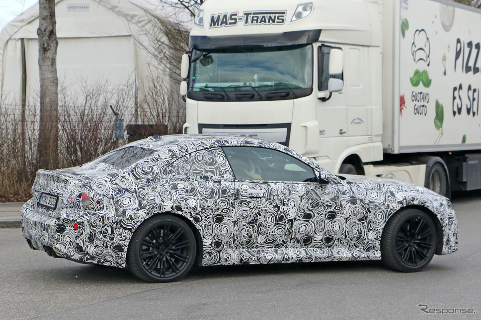 BMW M2クーペ プロトタイプ(スクープ写真)《APOLLO NEWS SERVICE》