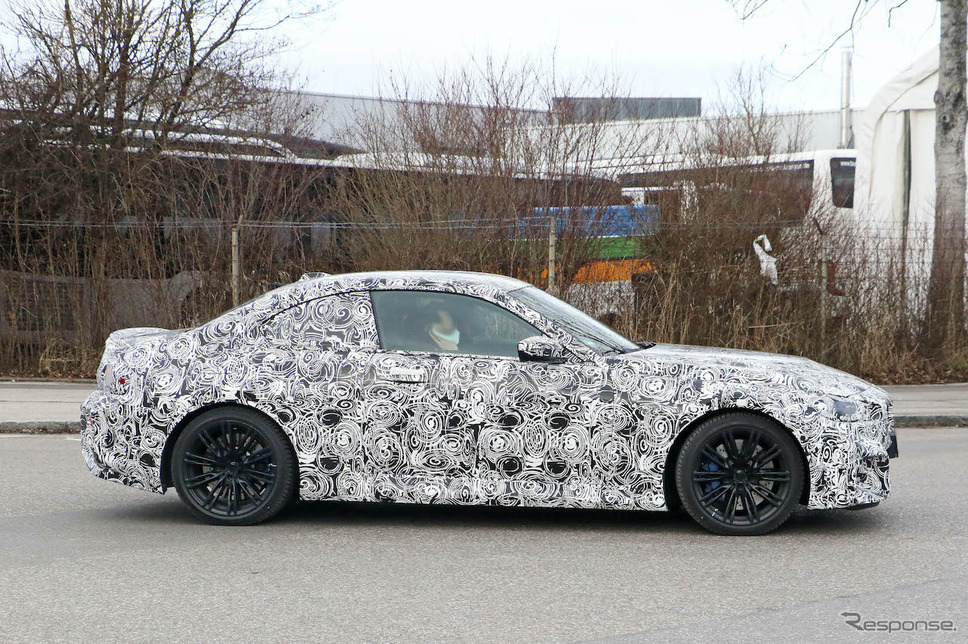 BMW M2クーペ プロトタイプ(スクープ写真)《APOLLO NEWS SERVICE》