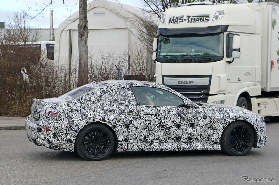 BMW M2クーペ プロトタイプ(スクープ写真)《APOLLO NEWS SERVICE》