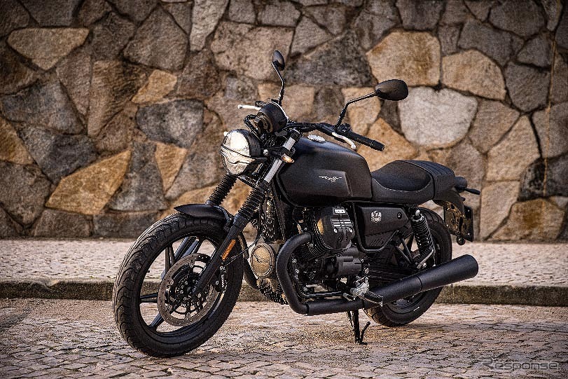 モトグッツィ V7ストーン(東京モーターサイクルショー2022出展予定)《写真提供 ピアッジオグループジャパン》