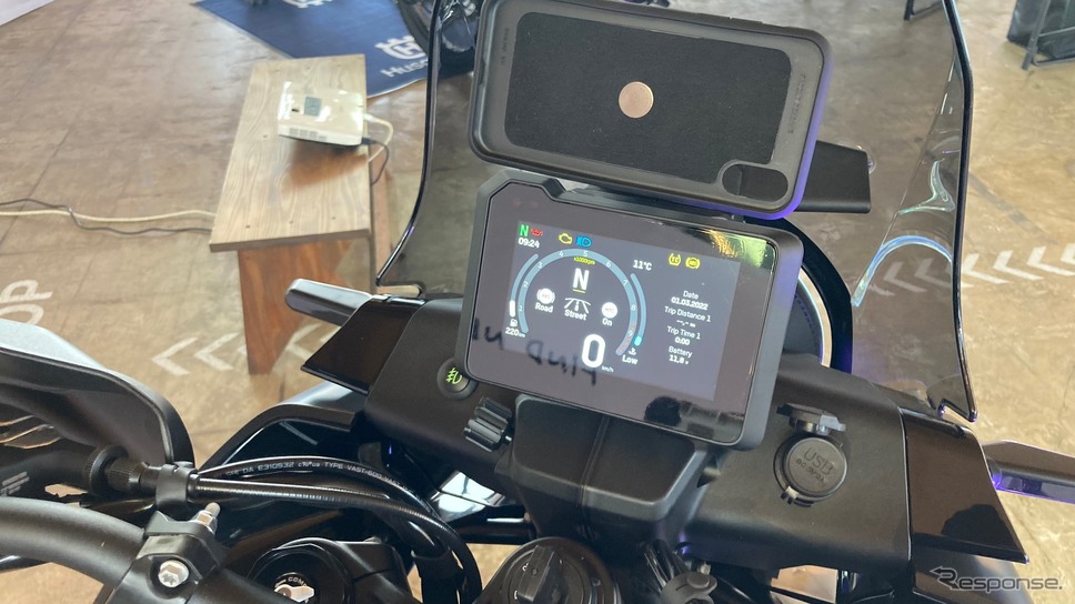ハスクバーナ・モーターサイクルズ ノーデン901《写真撮影 WITH ME》