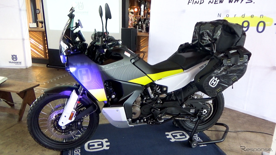 ハスクバーナ・モーターサイクルズ ノーデン901《写真撮影 WITH ME》