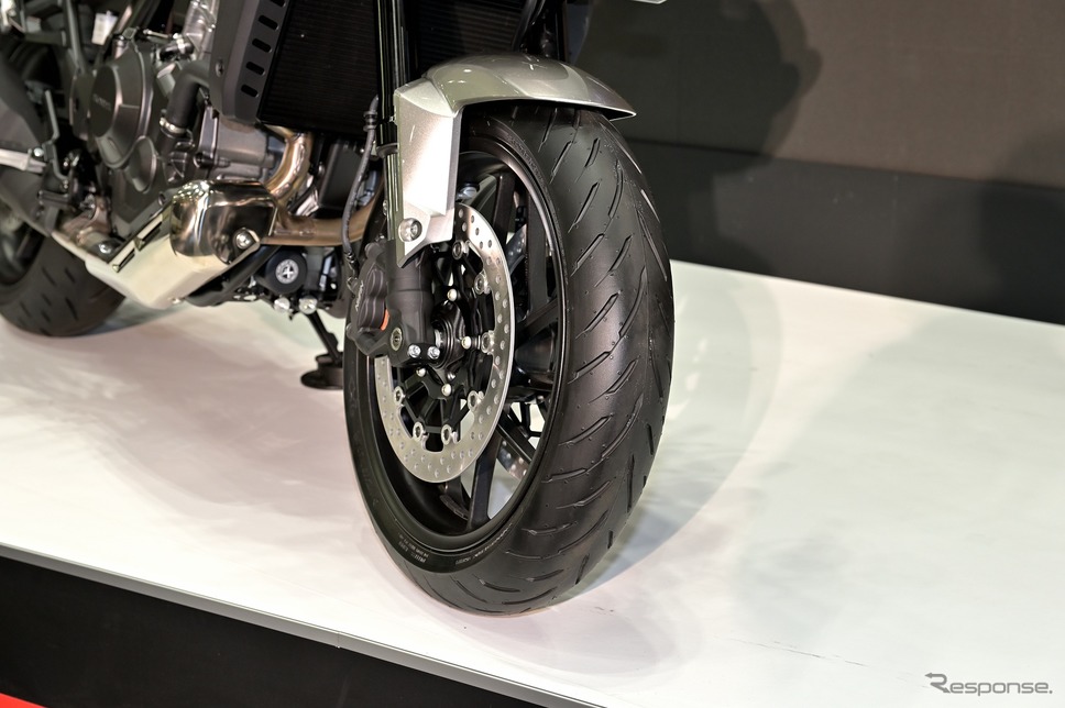 ホンダ ホーク11(東京モーターサイクルショー2022)《写真撮影 雪岡直樹》
