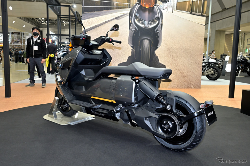 BMW CE 04(東京モーターサイクルショー2022)《写真撮影 雪岡直樹》