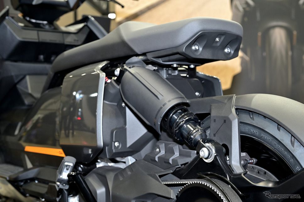 BMW CE 04(東京モーターサイクルショー2022)《写真撮影 雪岡直樹》