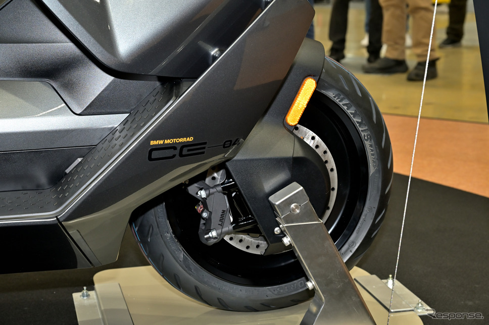 BMW CE 04(東京モーターサイクルショー2022)《写真撮影 雪岡直樹》