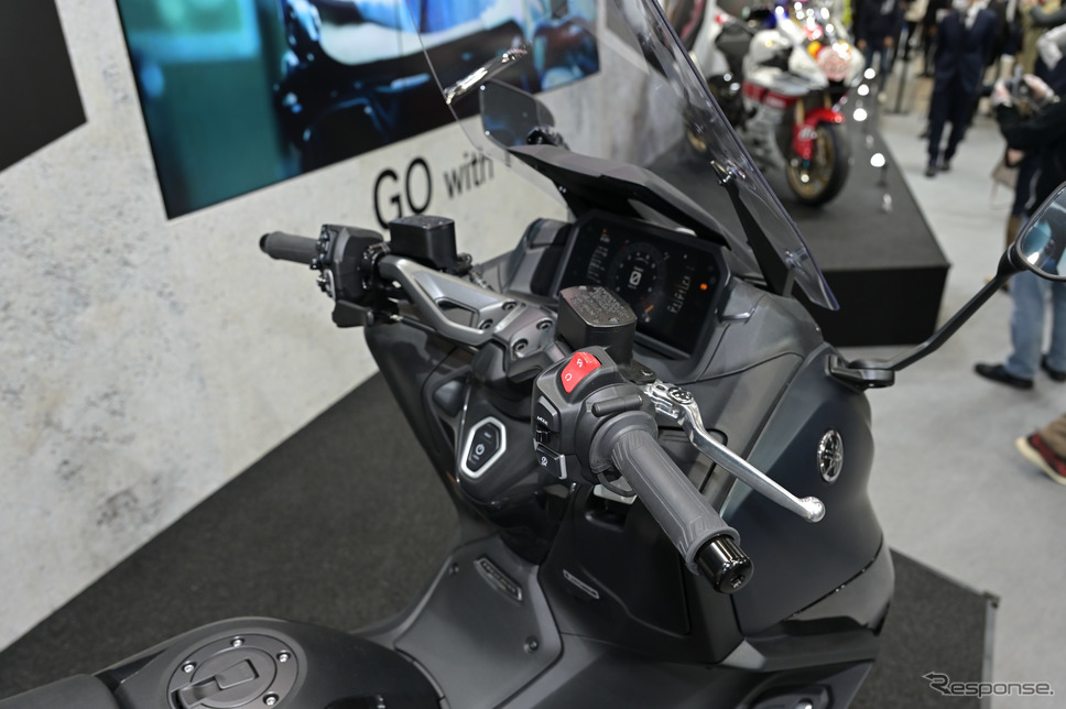 ヤマハ TMAX 新型(東京モーターサイクルショー2022)《写真撮影 雪岡直樹》