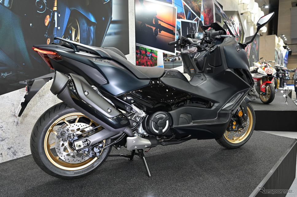 ヤマハ TMAX 新型(東京モーターサイクルショー2022)《写真撮影 雪岡直樹》