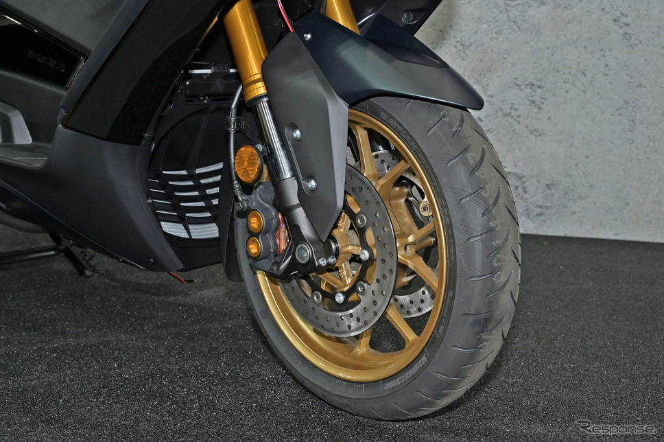 ヤマハ TMAX 新型(東京モーターサイクルショー2022)《写真撮影 雪岡直樹》