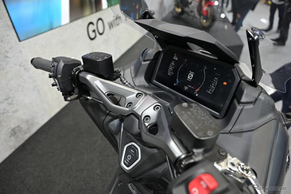ヤマハ TMAX 新型(東京モーターサイクルショー2022)《写真撮影 雪岡直樹》