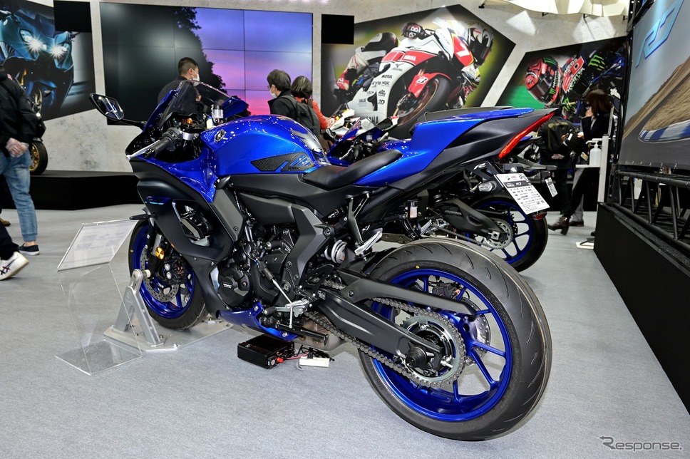 ヤマハ YZF-R7(東京モーターサイクルショー2022)《写真撮影 雪岡直樹》