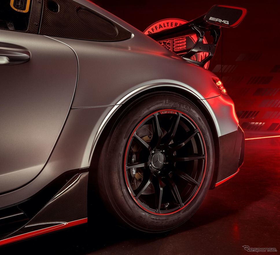 メルセデスAMG GT トラックシリーズ《photo by Mercedes-Benz》