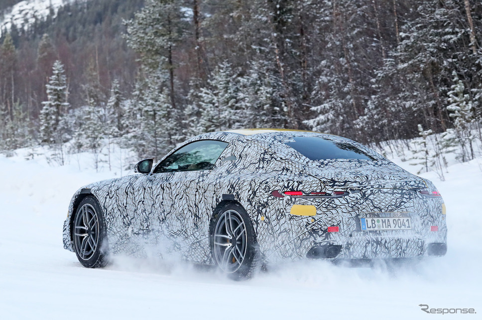 メルセデス AMG GT 次期型プロトタイプ (スクープ写真)《APOLLO NEWS SERVICE》