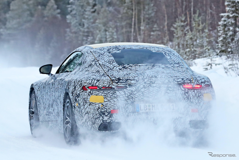 メルセデス AMG GT 次期型プロトタイプ (スクープ写真)《APOLLO NEWS SERVICE》