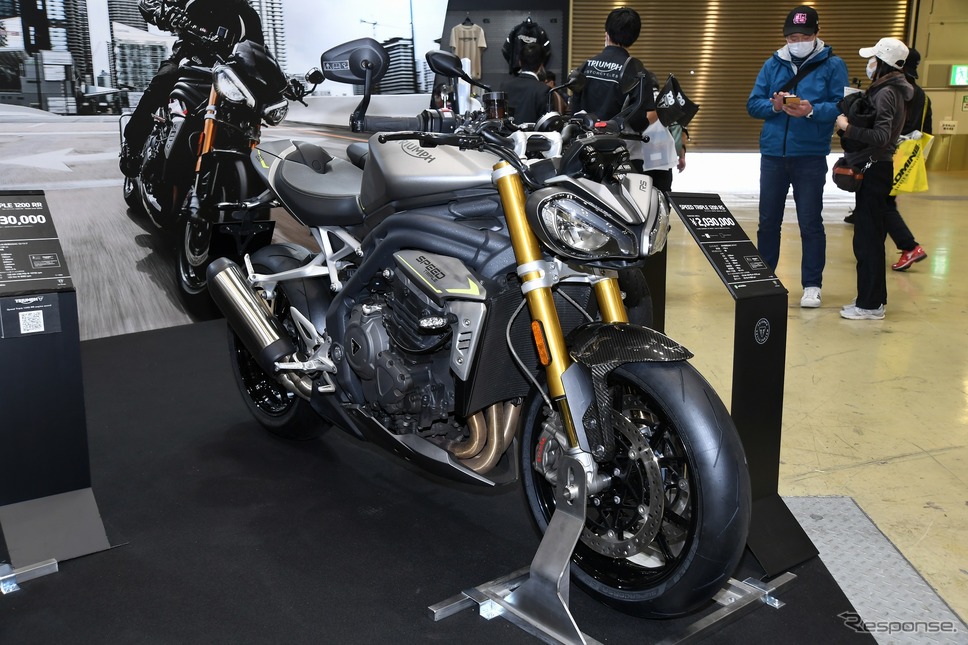 トライアンフ スピードトリプル1200RS(東京モーターサイクルショー2022)《写真撮影 安藤貴史》