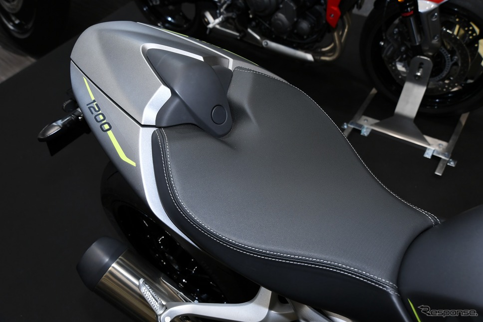 トライアンフ スピードトリプル1200RS(東京モーターサイクルショー2022)《写真撮影 安藤貴史》