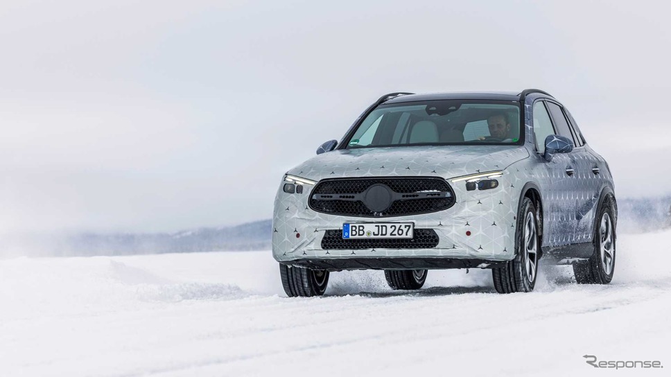 メルセデスベンツ GLC 次期型のプロトタイプ《photo by Mercedes-Benz》