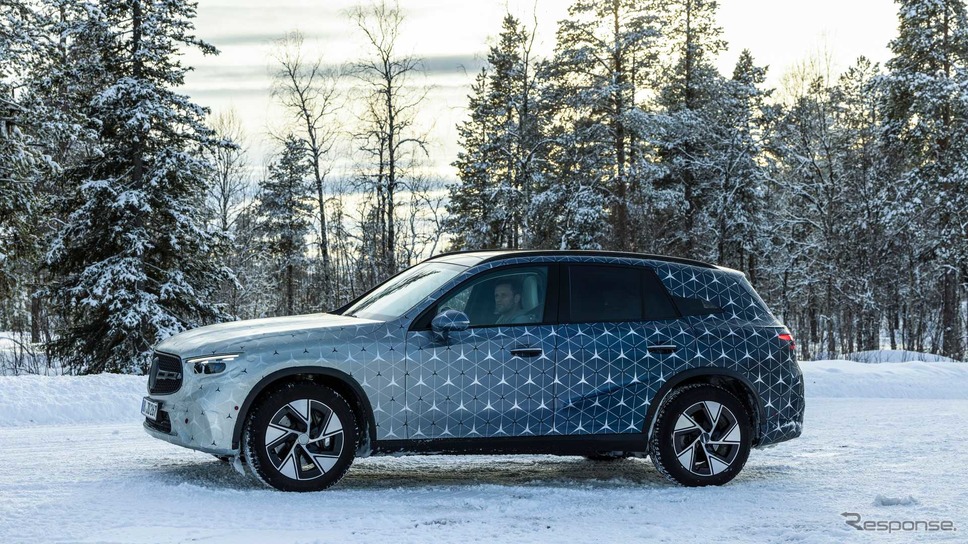 メルセデスベンツ GLC 次期型のプロトタイプ《photo by Mercedes-Benz》