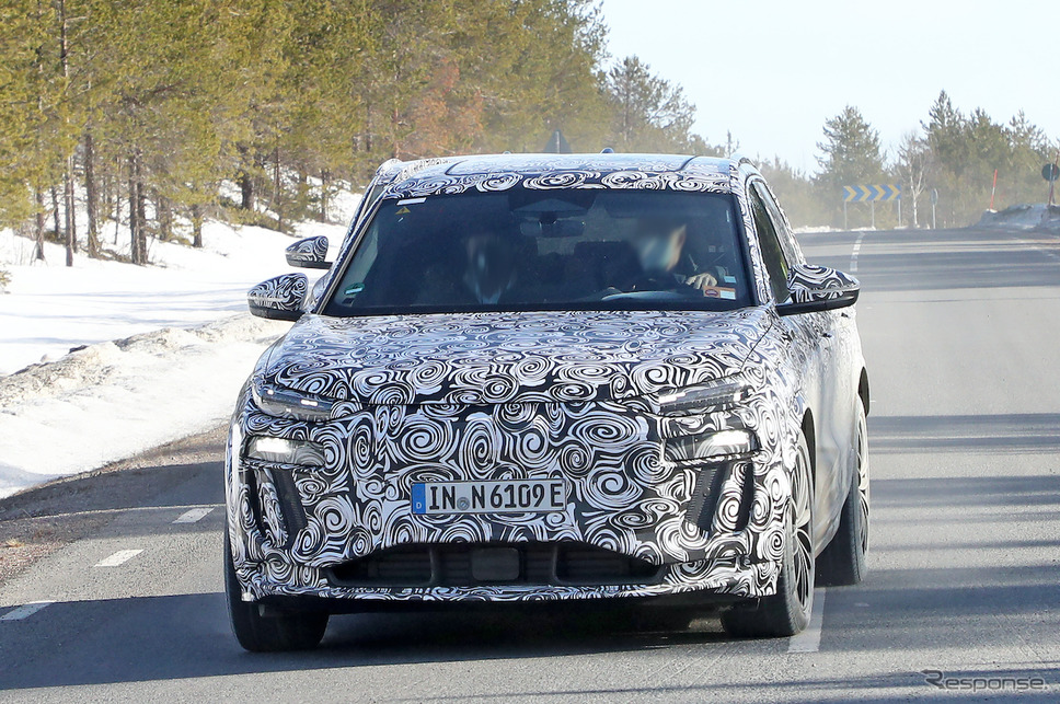 アウディ RS Q6 e-tron プロトタイプ(スクープ写真)《APOLLO NEWS SERVICE》
