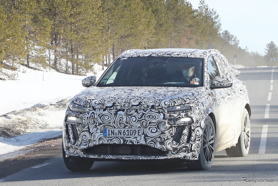 アウディ RS Q6 e-tron プロトタイプ(スクープ写真)《APOLLO NEWS SERVICE》