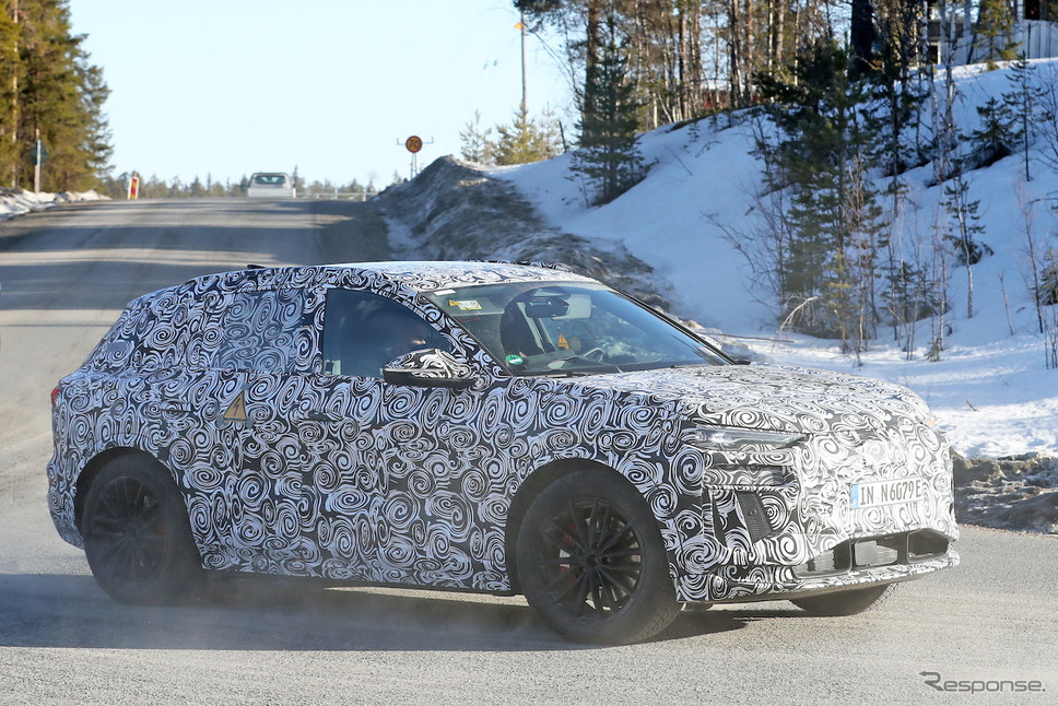 アウディ RS Q6 e-tron プロトタイプ(スクープ写真)《APOLLO NEWS SERVICE》
