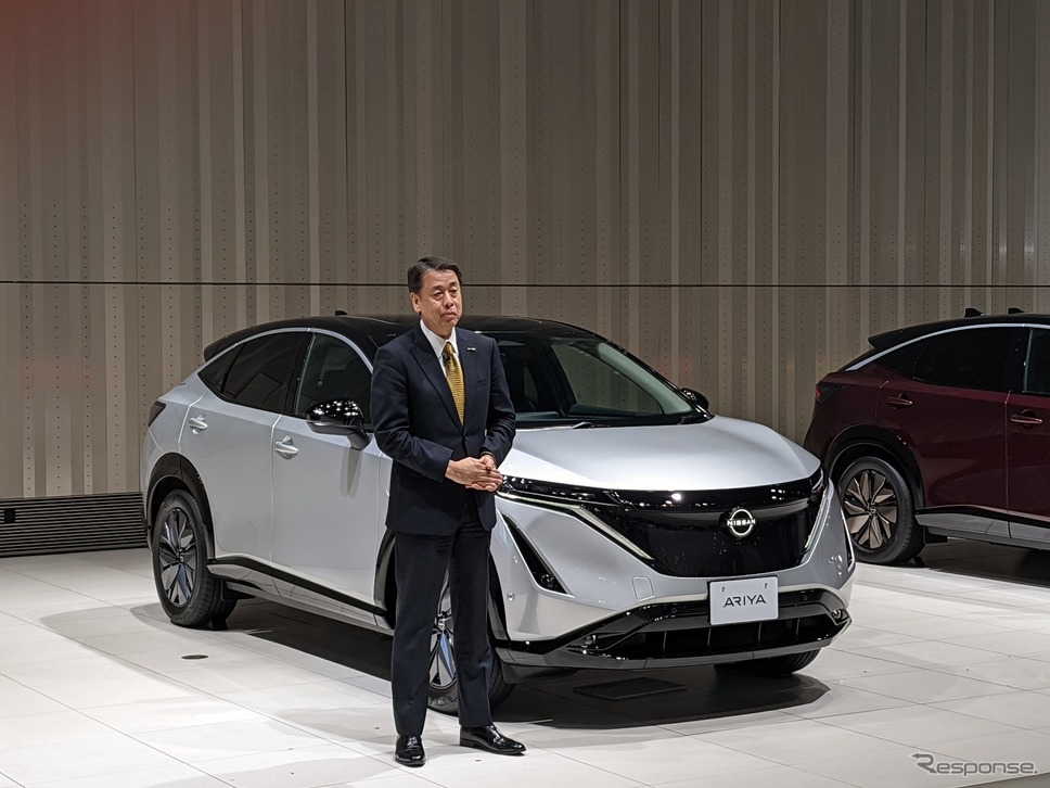 アリアを前に日産の強みを語り、新入社員にエールを送る内田CEO《写真撮影 家本浩太》