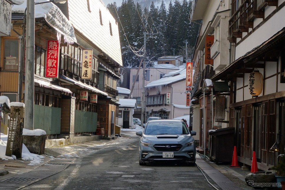 スバル レヴォーグ 1.8 STIスポーツ。《写真撮影 井元康一郎》