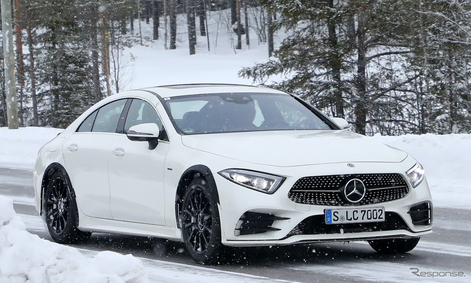 メルセデスベンツ CLS 開発車両(スクープ写真)《APOLLO NEWS SERVICE》
