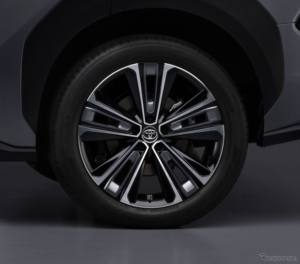 トヨタ bZ4X(欧州仕様)《photo by Toyota》