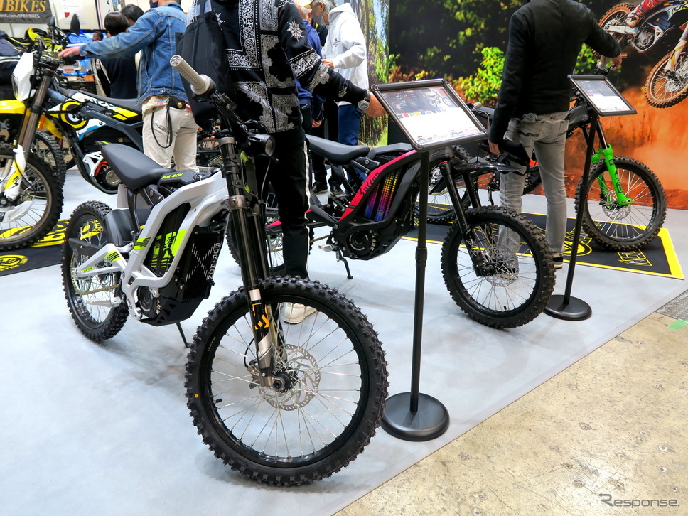 Sur-ronはオフロード走行に特化した電動バイクのブランド（東京モーターサイクルショー2022）《写真撮影 森口将之》