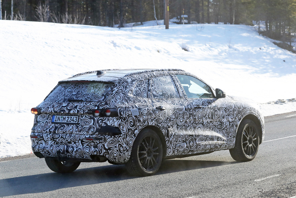 アウディ Q5 次期型プロトタイプ(スクープ写真)《APOLLO NEWS SERVICE》