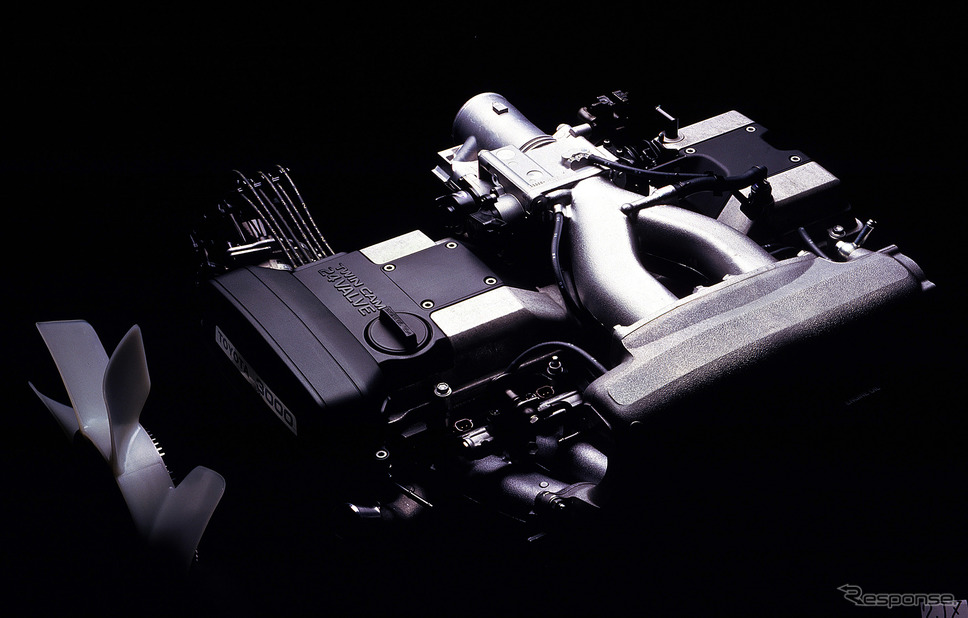 2JZ-GEエンジン《写真提供 トヨタ自動車》