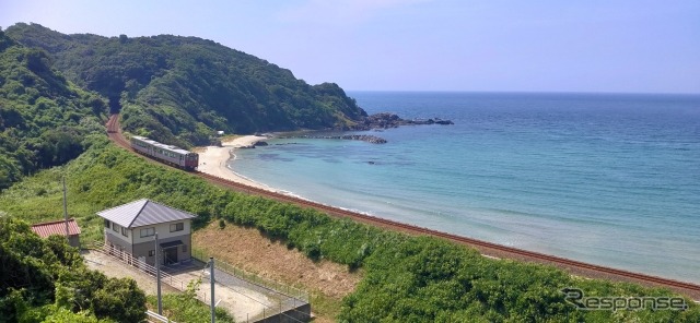 JR西日本山陰本線(島根県)《写真提供 写真AC》