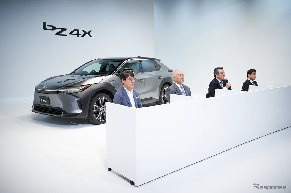 トヨタ自動車の新型電気自動車、bZ4X発表会《写真提供 トヨタ自動車》