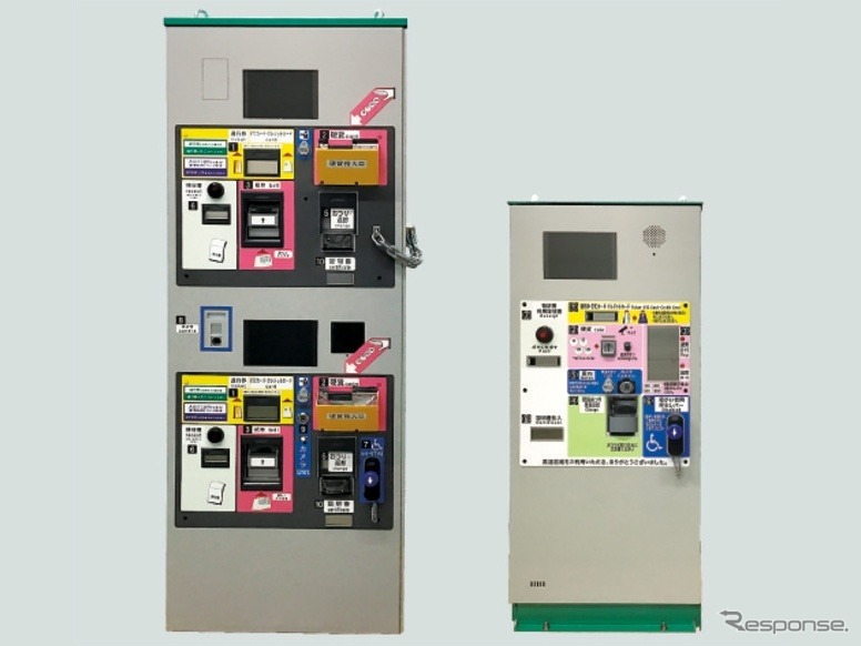 料金自動収受機、従来タイプ(左)と新開発の簡易型(右)《写真提供 三菱重工業》