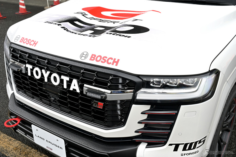FRO ランドクルーザーGRスポーツ《写真撮影 雪岡直樹》