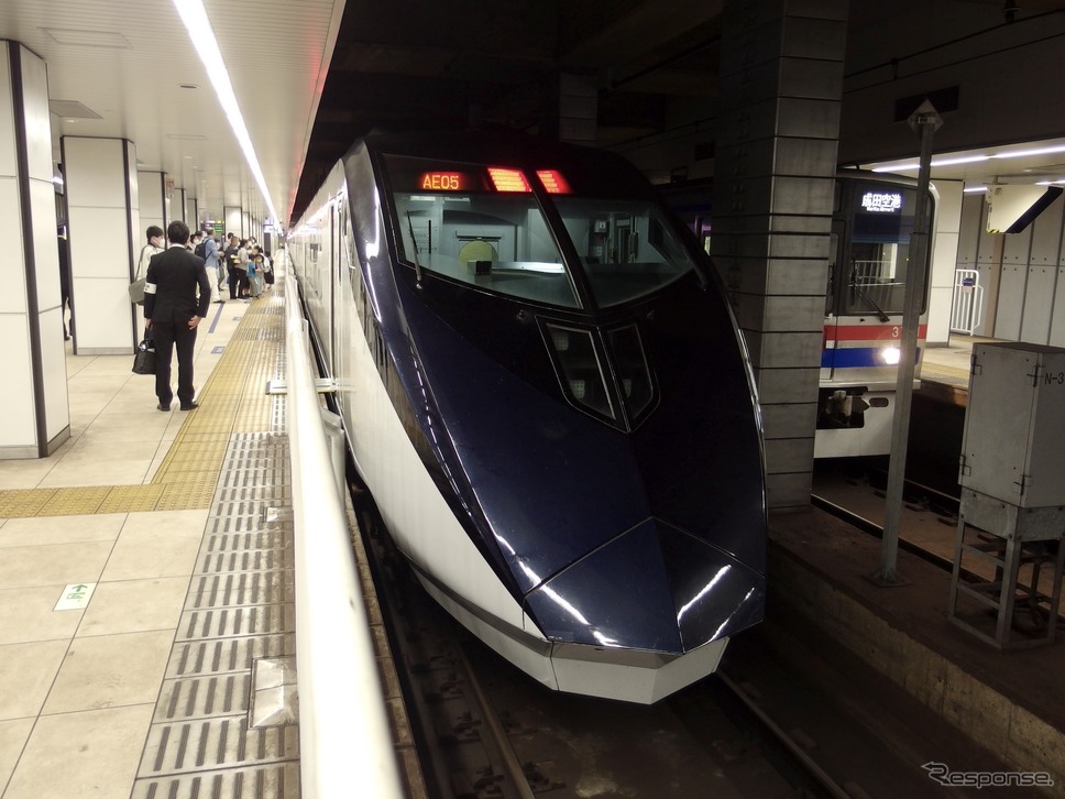 京成スカイライナー《写真撮影 高木啓》