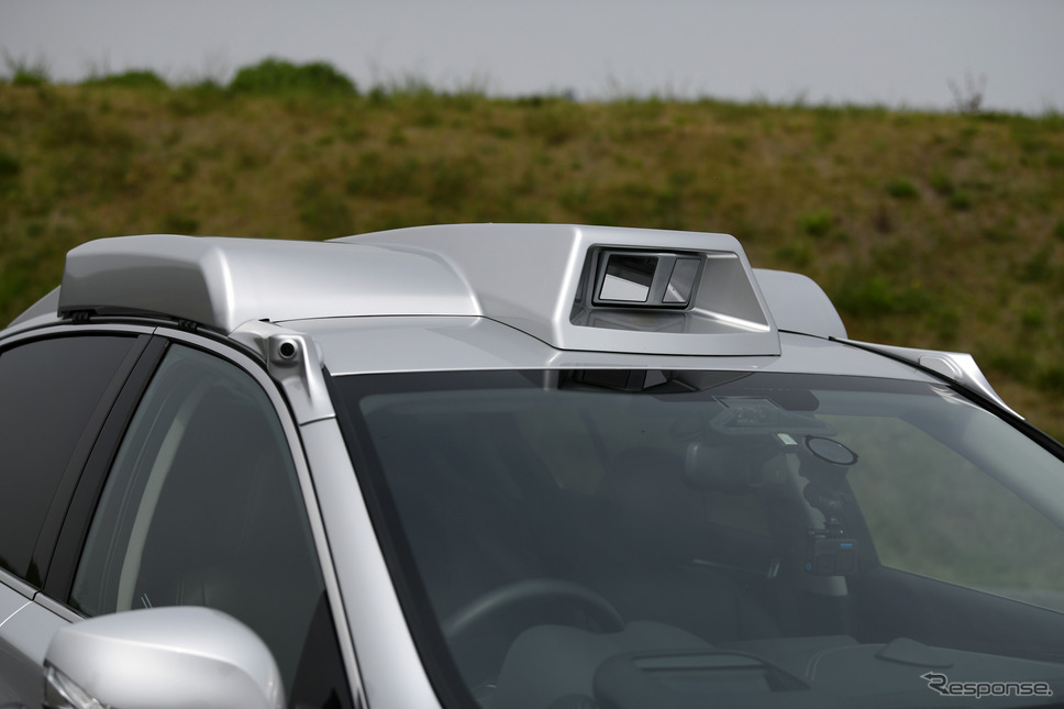 ProPILOT-コンセプトゼロ 試作車のルーフに取り付けられた次世代LiDER《写真撮影 中野英幸》