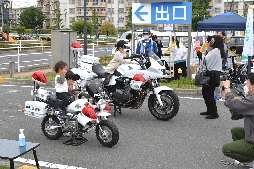アリオ上尾 昭和平成なつかしオールドカー展示会《写真撮影 嶽宮三郎》