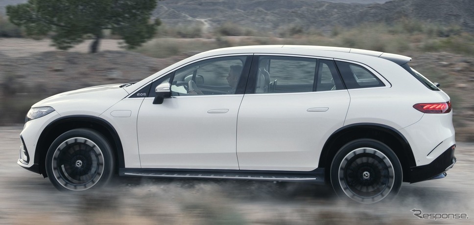 メルセデスベンツ EQS SUV の「AMGライン」《photo by Mercedes-Benz》