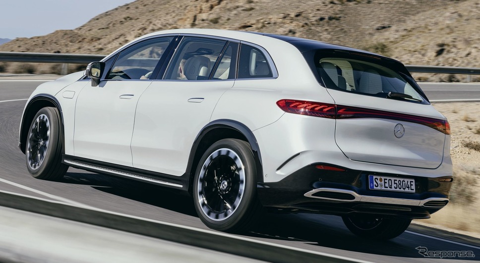 メルセデスベンツ EQS SUV の「AMGライン」《photo by Mercedes-Benz》
