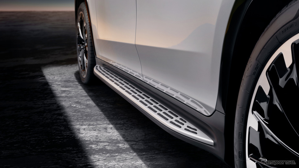 メルセデスベンツ EQS SUV の「AMGライン」《photo by Mercedes-Benz》